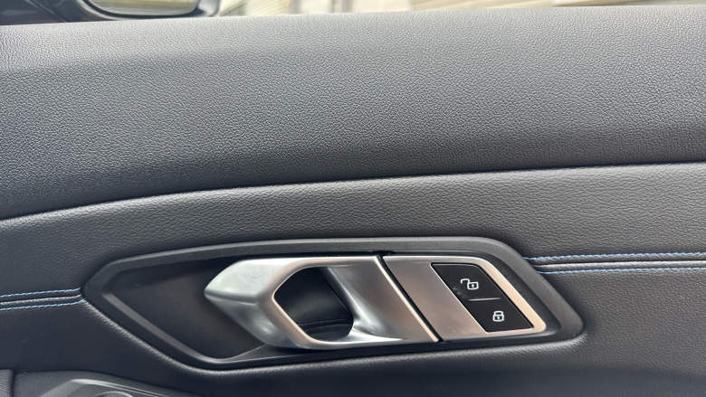 BMW 3 Series 320d M Sport 4dr Step Auto [Tech Pack] Diesel Saloon